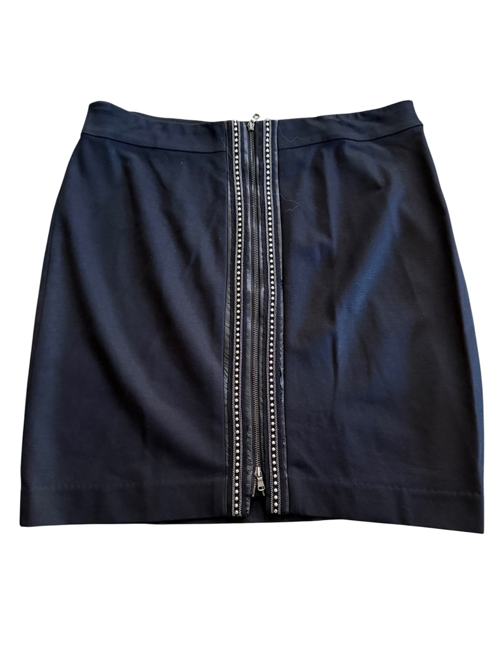 Ann Taylor Classic Black Mini Skirt with Center Zip Detail Size 8